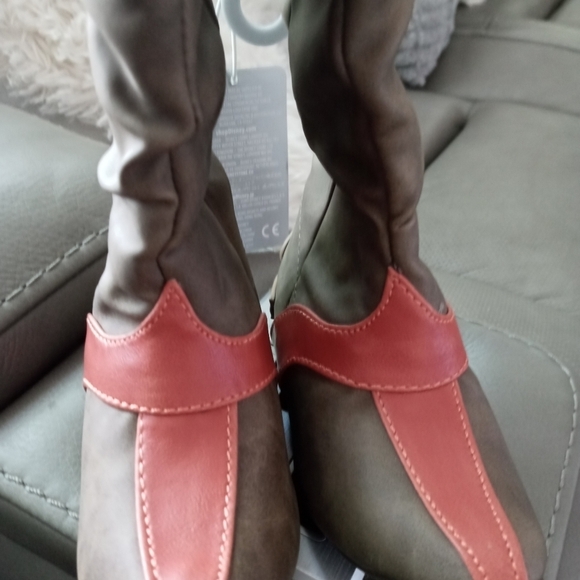 Disney store Raya Girls dress boots size 7 - Picture 5 of 9